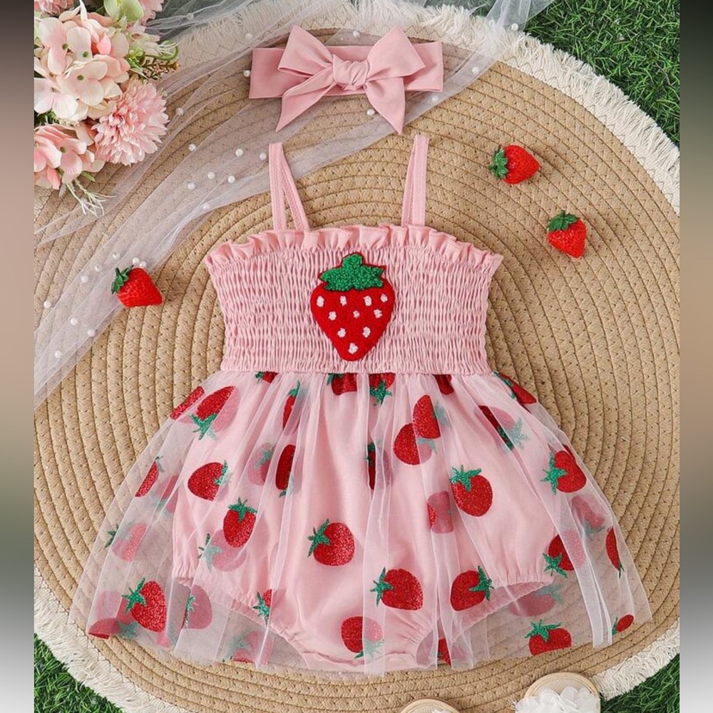 🍓🎀Berry first birthday Outfit and decor! 🎀🍓